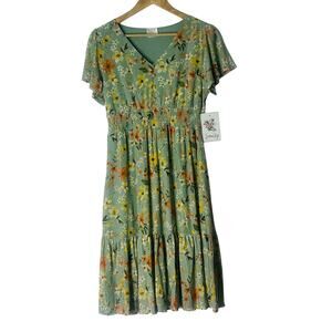 NWT Sirenlily Green Floral Dress Size M Short Sleeve V‑Neck Gathered Waist Midi